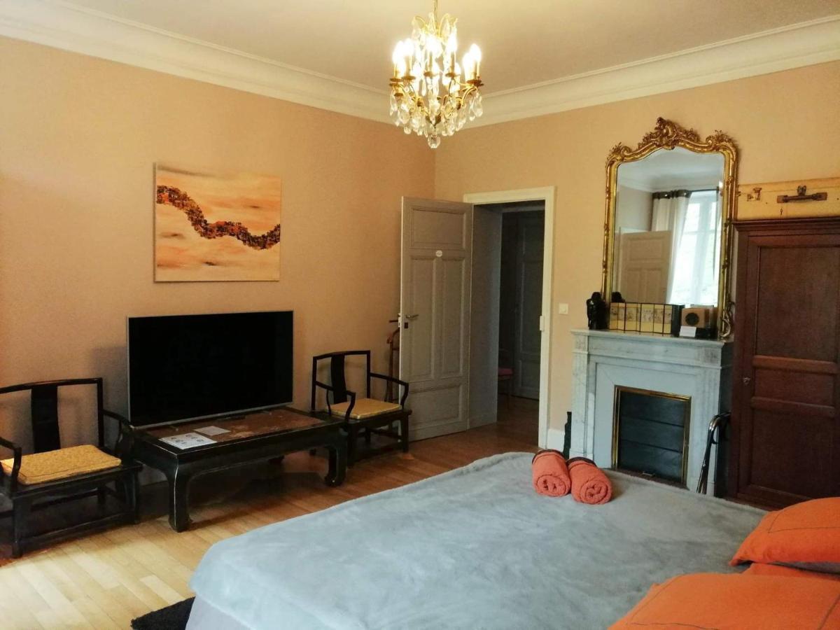 Chambres D'Hotes De Luxe Cote Parc-Cote Jardin Avec Parking Prive Gratuit Nevers Exterior photo