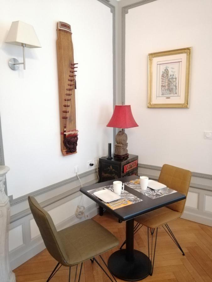 Chambres D'Hotes De Luxe Cote Parc-Cote Jardin Avec Parking Prive Gratuit Nevers Exterior photo