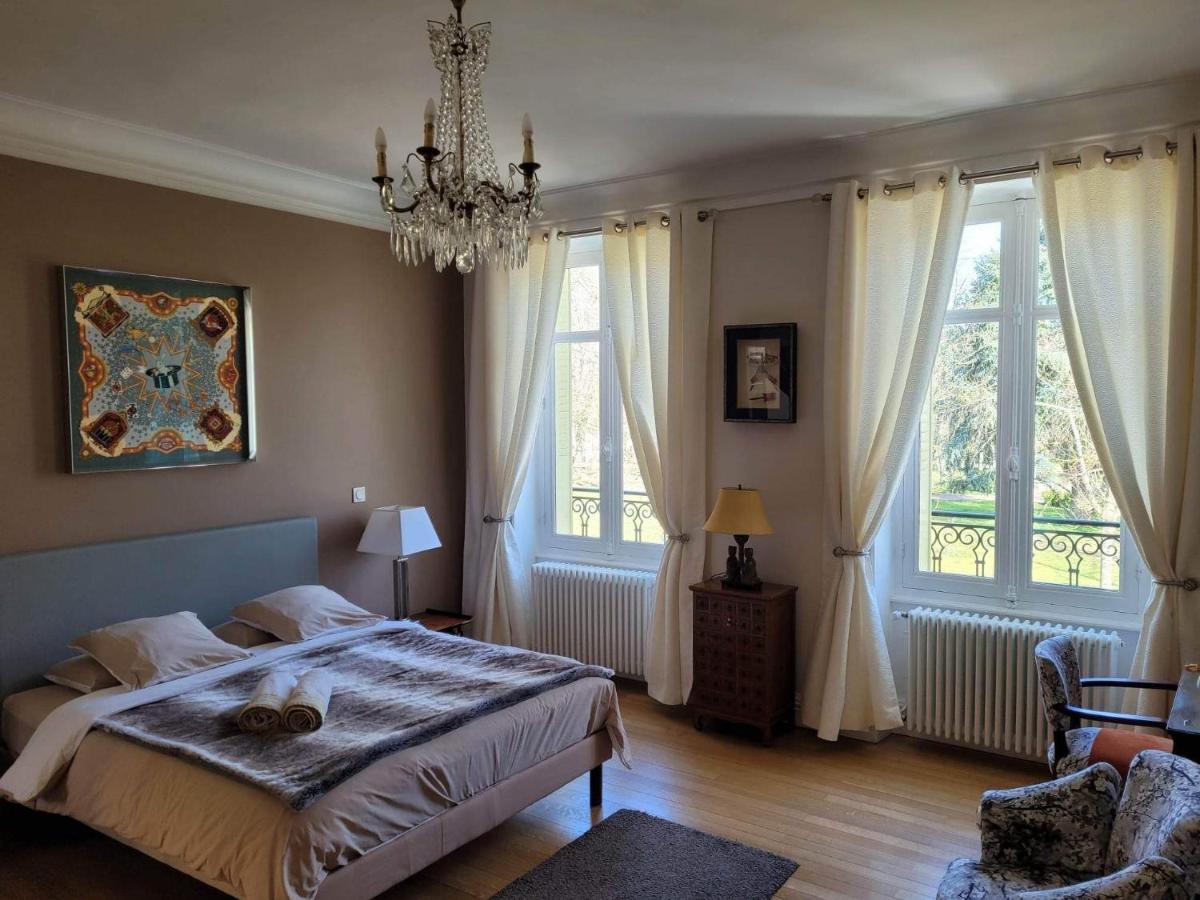 Chambres D'Hotes De Luxe Cote Parc-Cote Jardin Avec Parking Prive Gratuit Nevers Exterior photo