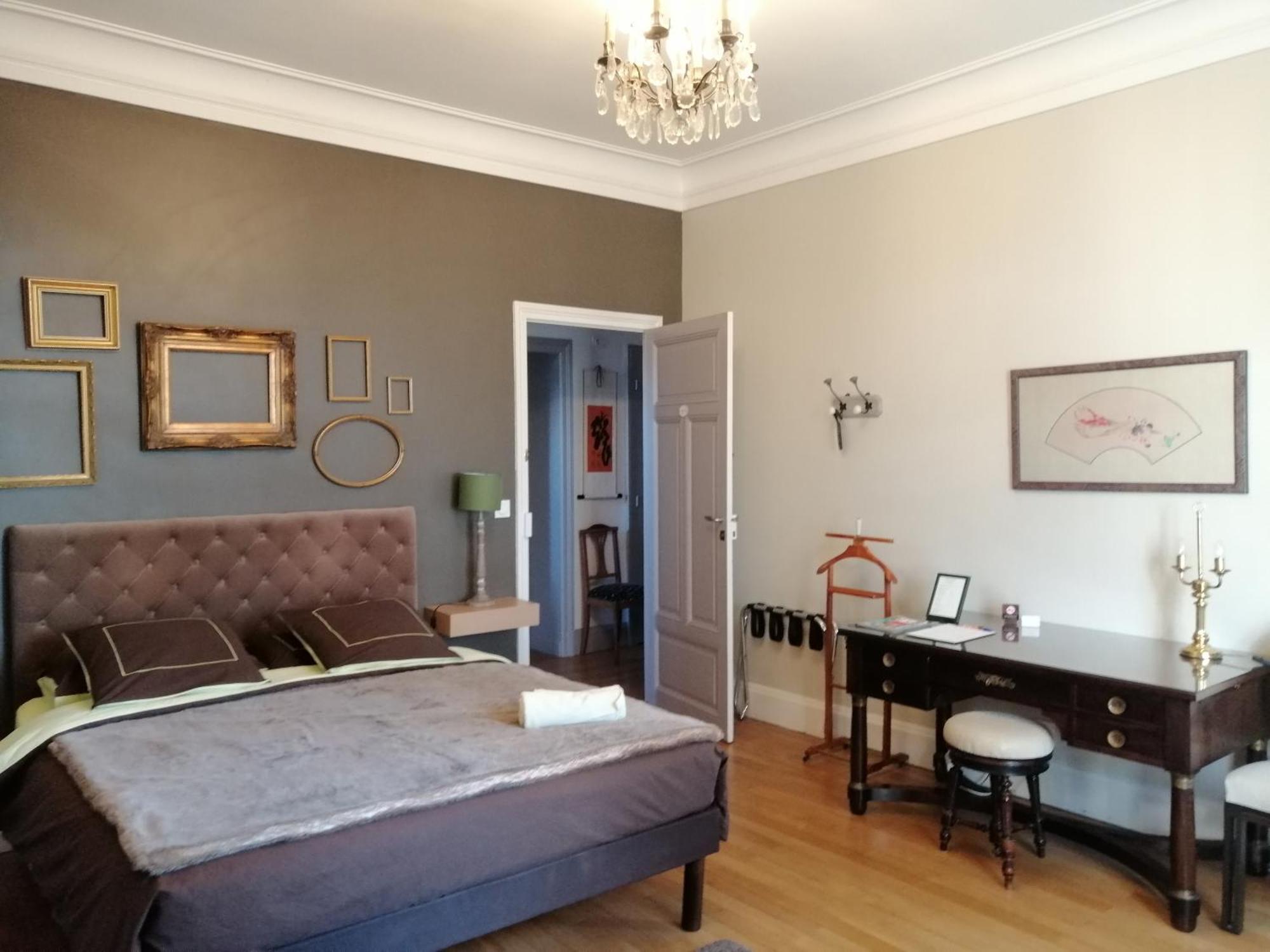 Chambres D'Hotes De Luxe Cote Parc-Cote Jardin Avec Parking Prive Gratuit Nevers Exterior photo